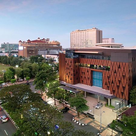 Hotel Ibis Styles Semarang Simpang Lima Exterior foto