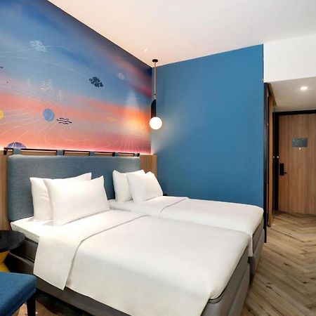 Hotel Ibis Styles Semarang Simpang Lima Exterior foto